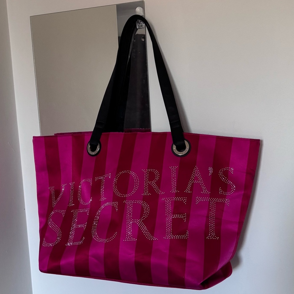 Victoria's Secret Tote - Description!